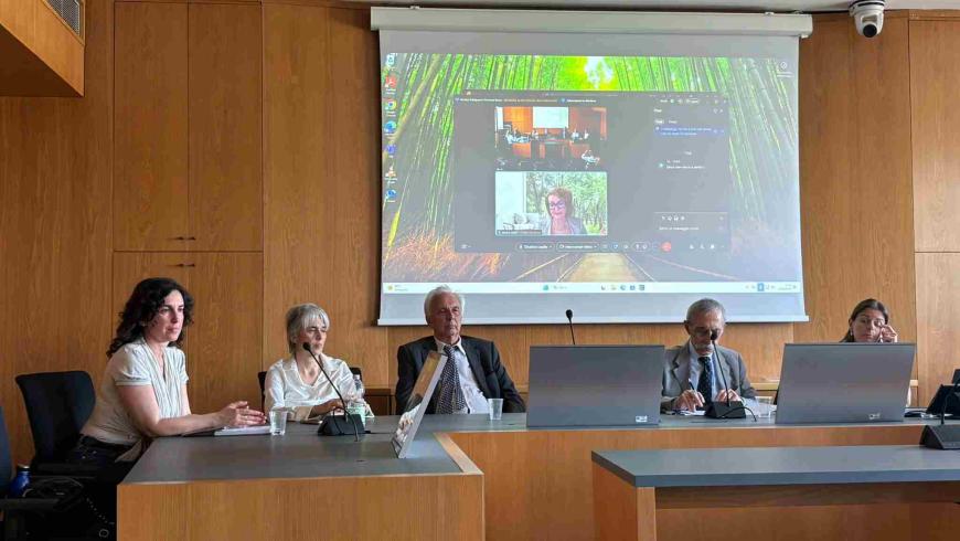 Un momento dell'incontro. Prima da sinistra, la ricercatrice Rossana Pennazio.